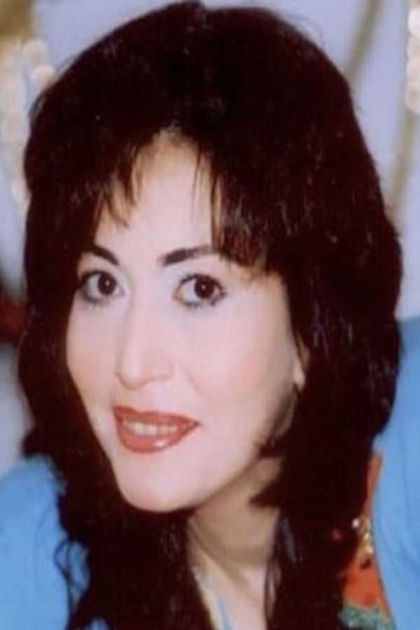 عزة جمال backdrop