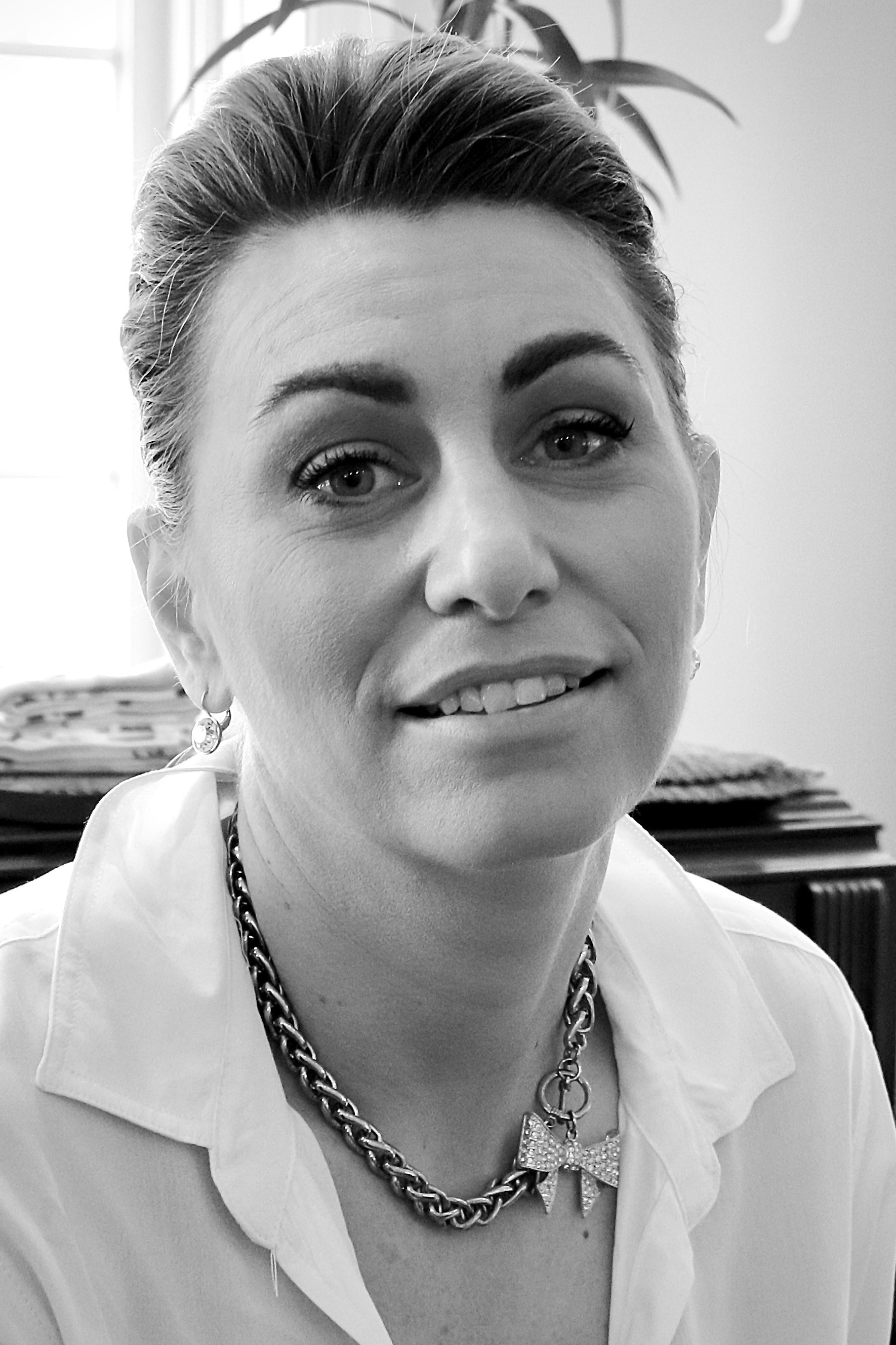 Sarah Cross backdrop