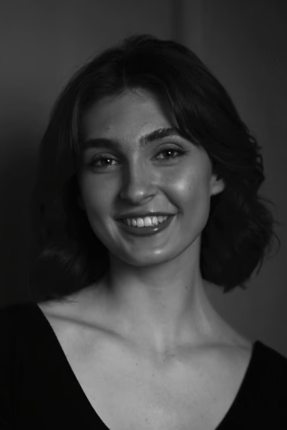 Olivia Sykes backdrop