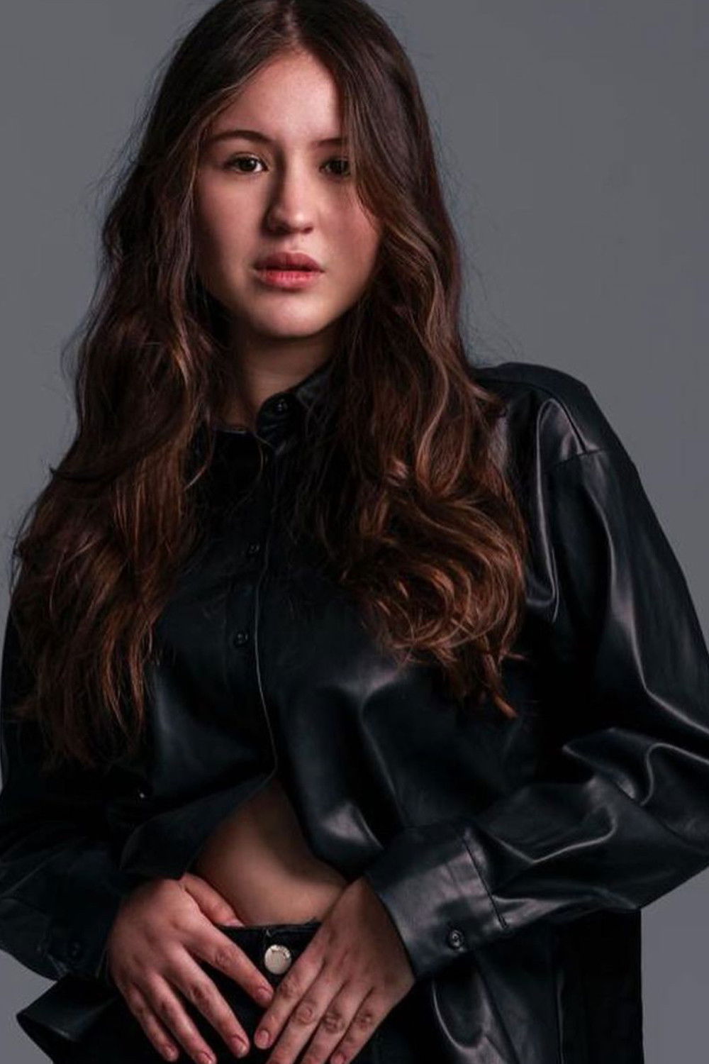 Camili Andrade backdrop