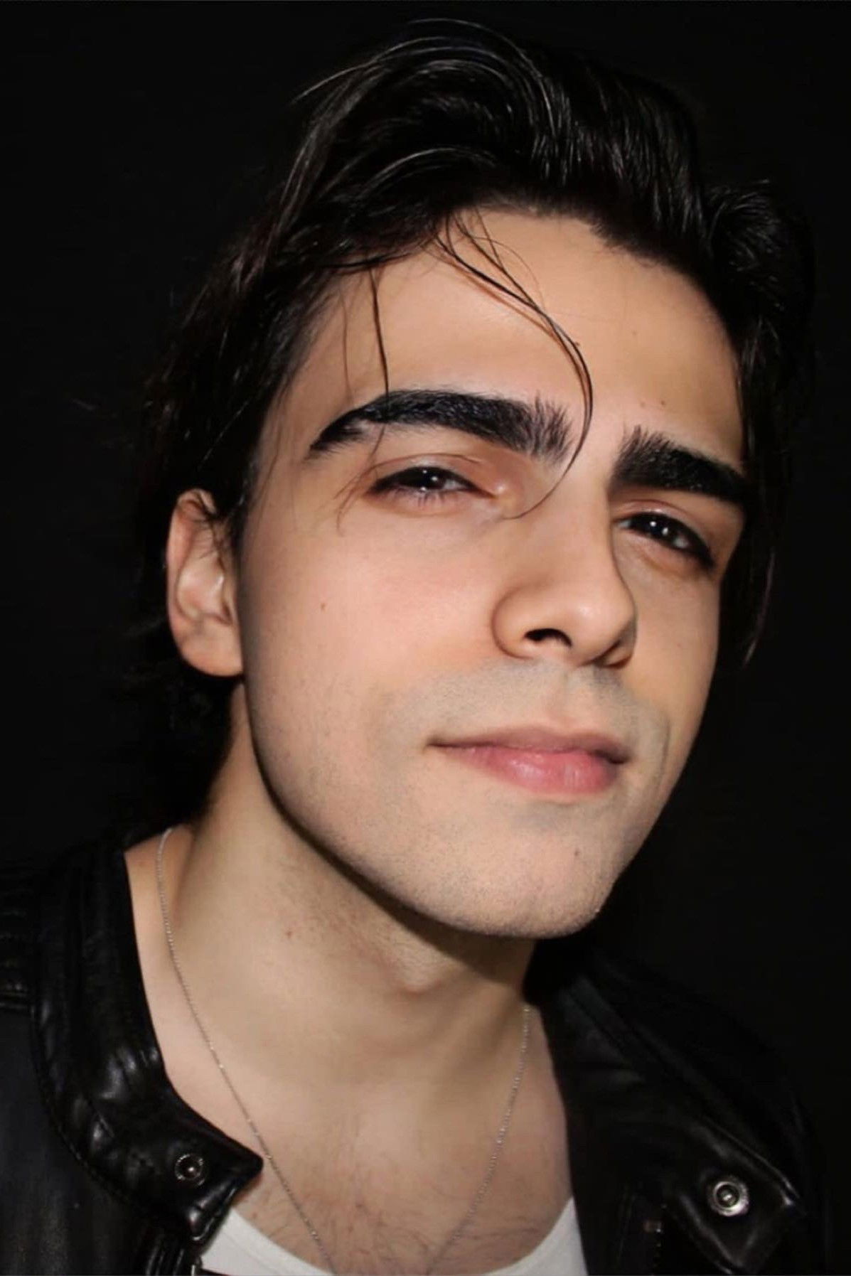 Lucas Amorim backdrop