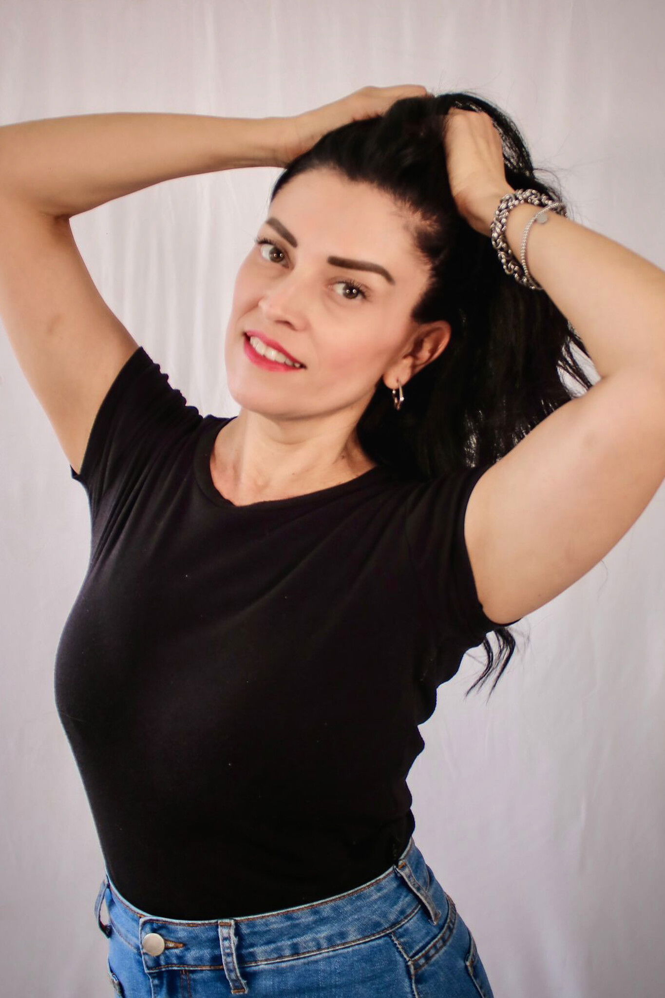 Alejandra Plata backdrop