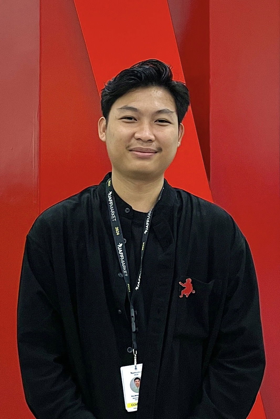 Salman Alvares backdrop