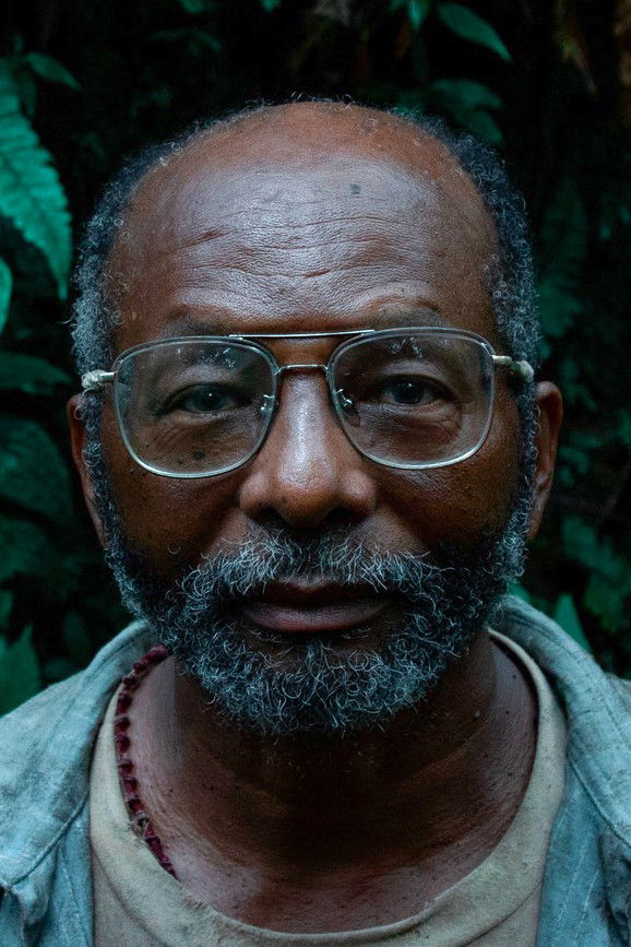 Jesús María Mina backdrop