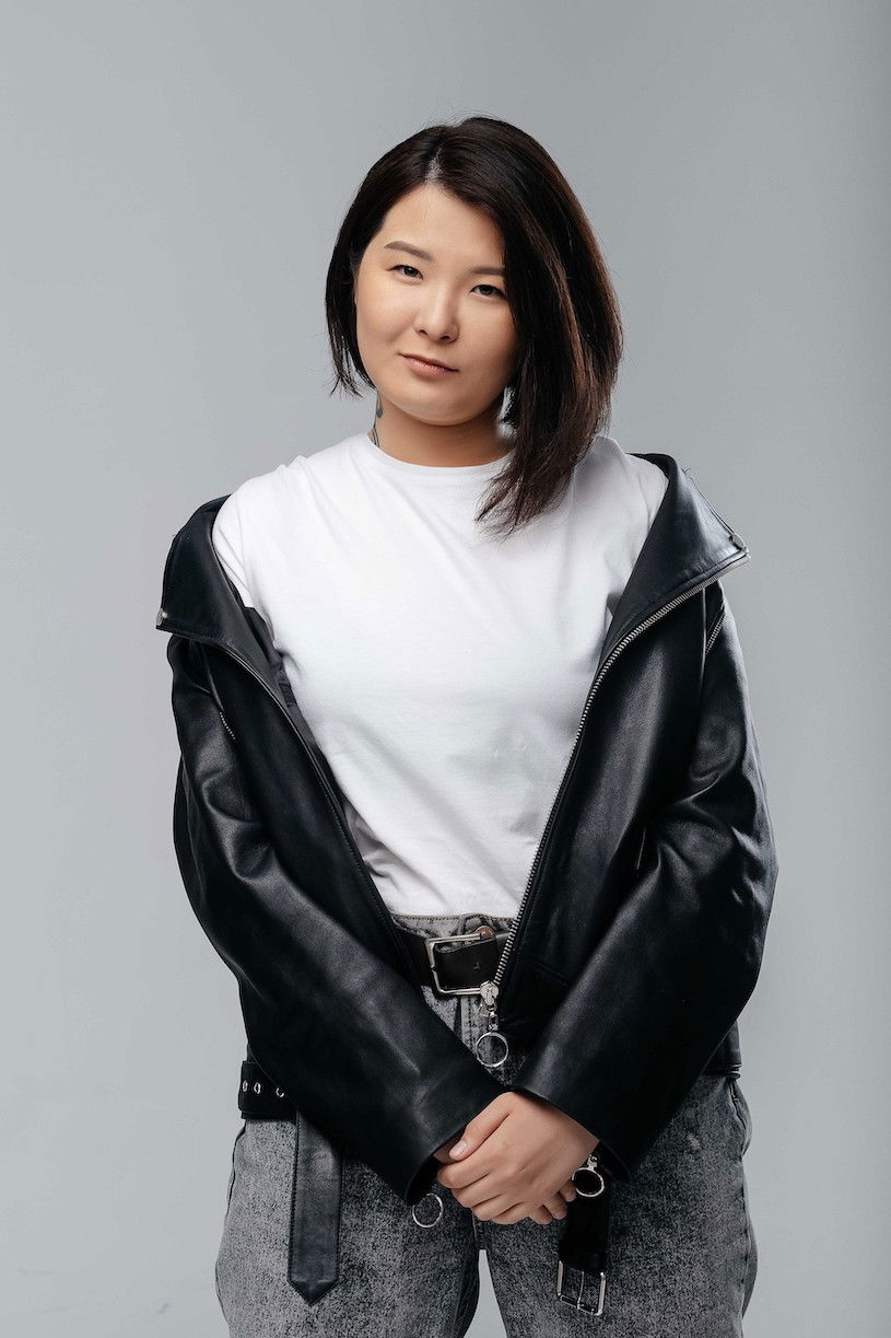 Zarina Baibolova backdrop