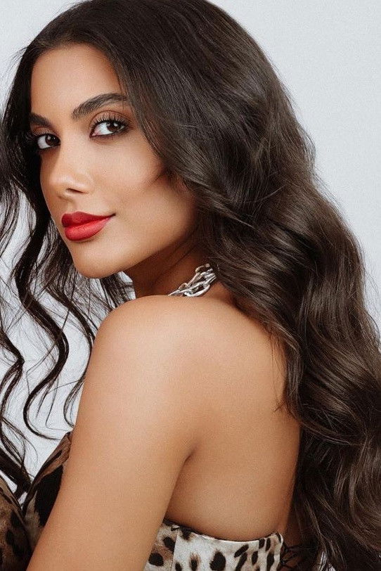 Sevil Seferova backdrop