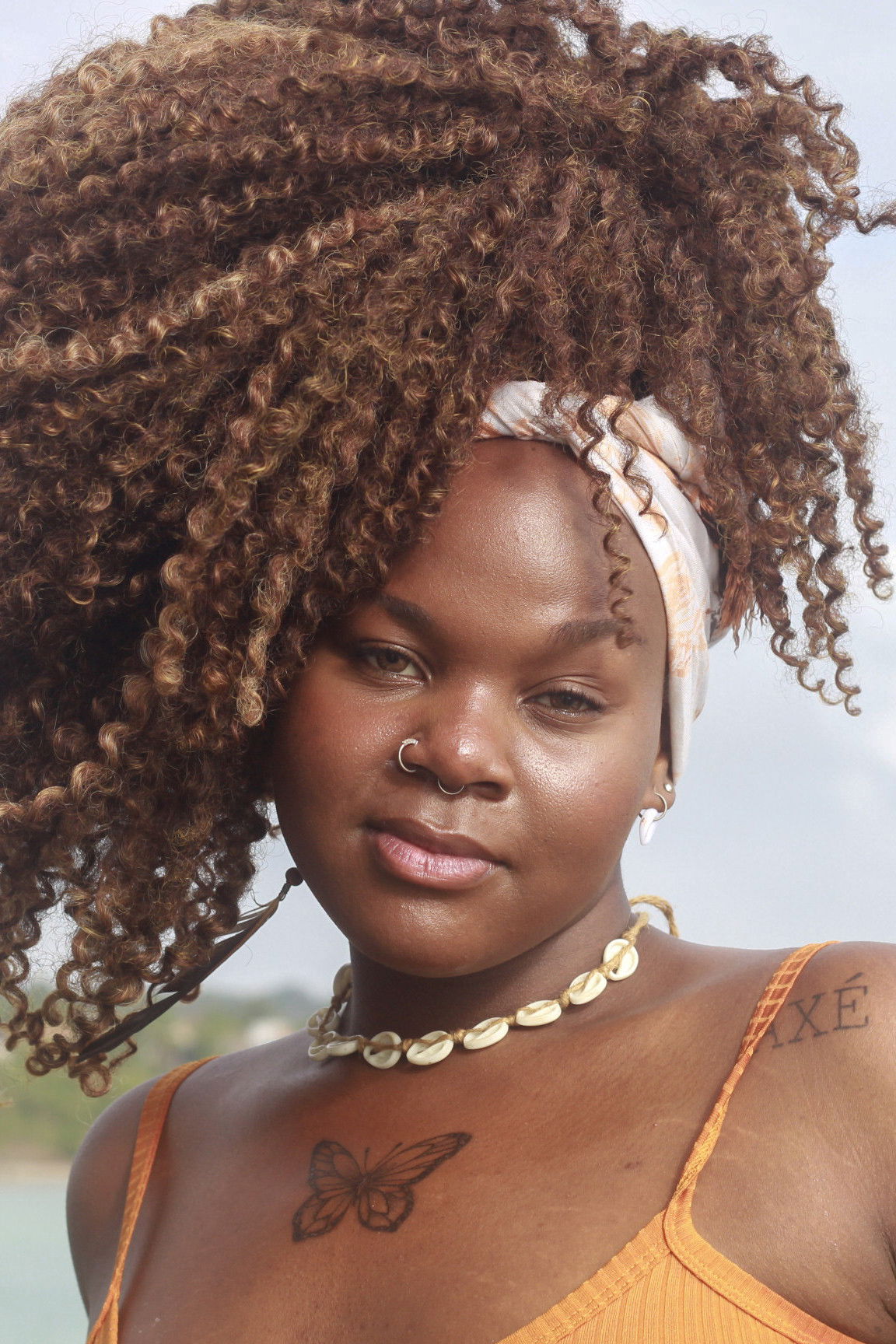 Renata Limoeiro backdrop