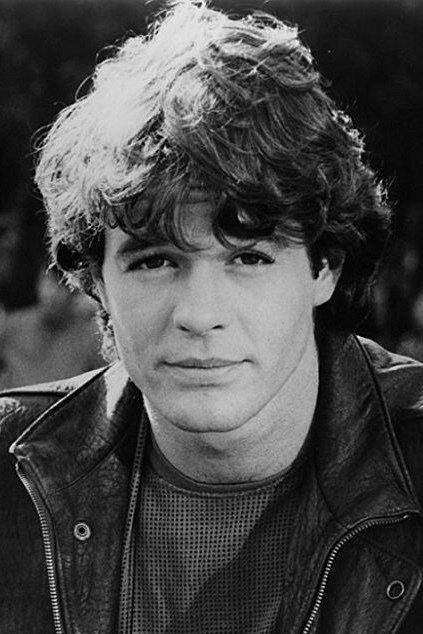 Lee Montgomery backdrop