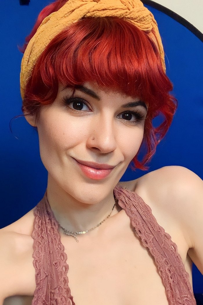 Belle Eclair backdrop