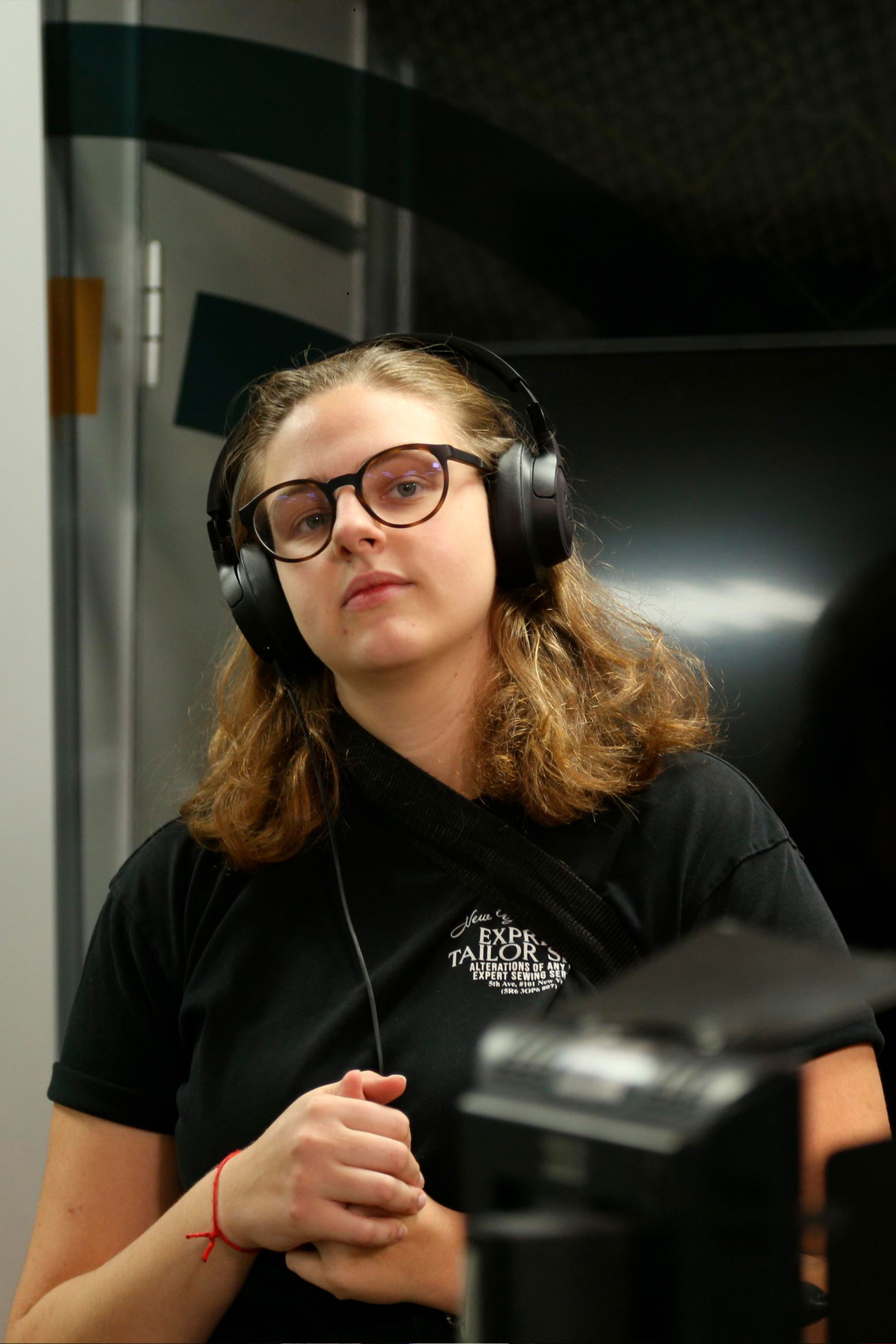 Carolina Senff backdrop