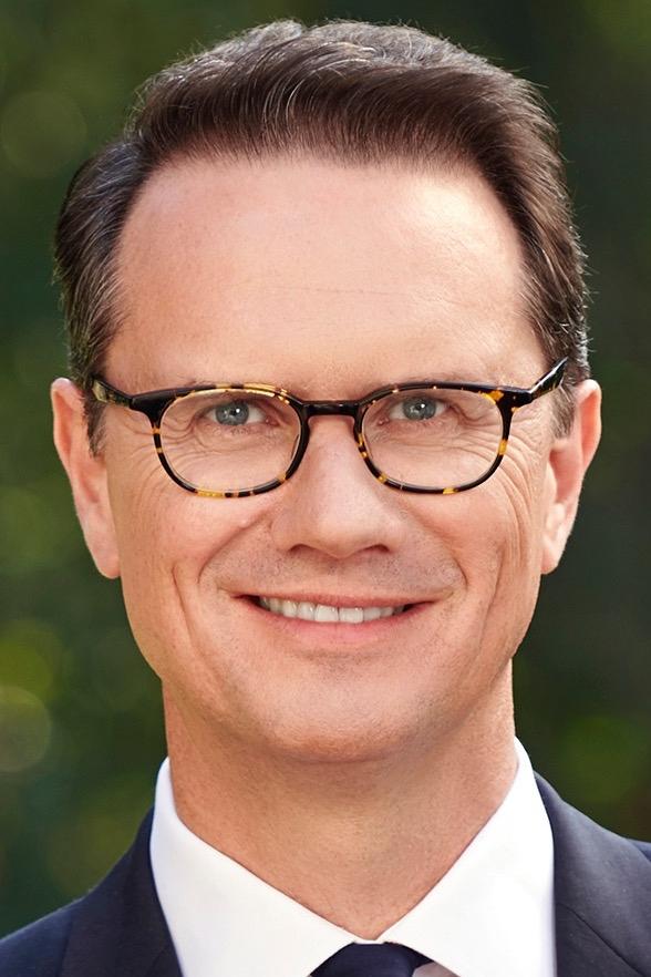 Pjetër Rajç backdrop