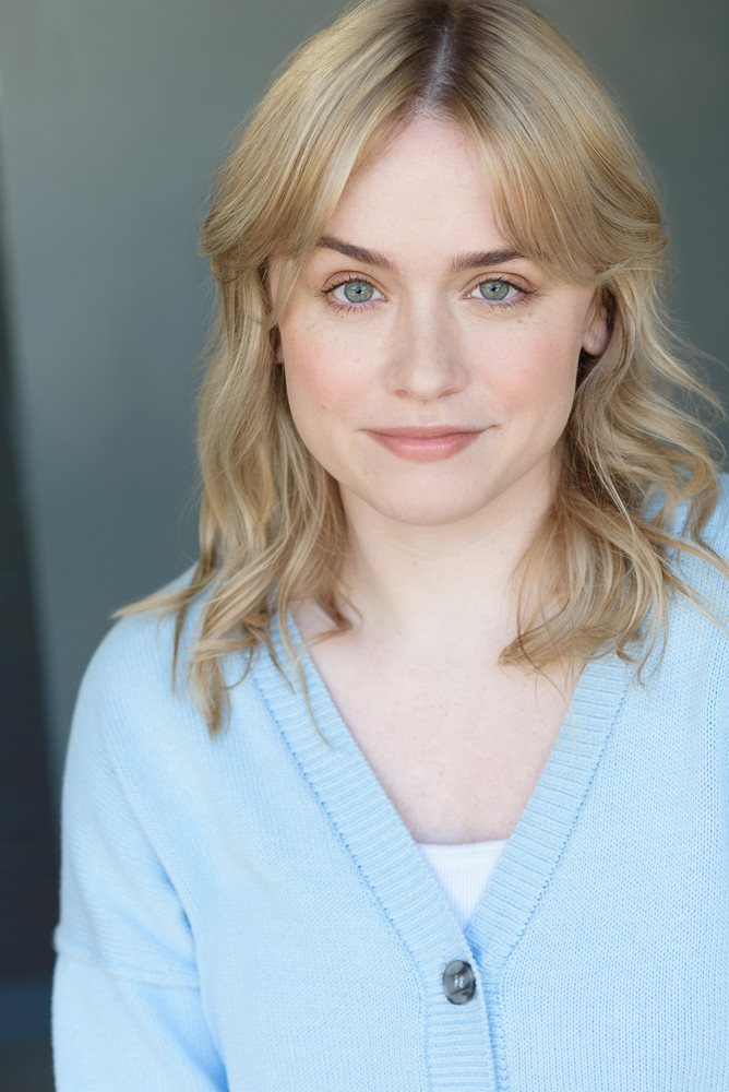 Shelby Reynolds backdrop