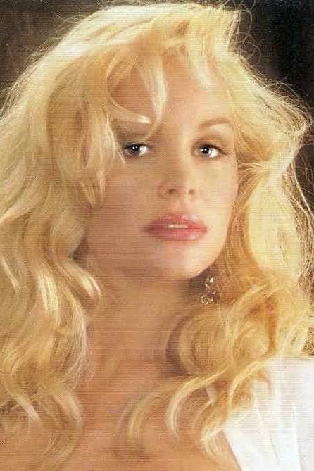 Melissa Holliday backdrop