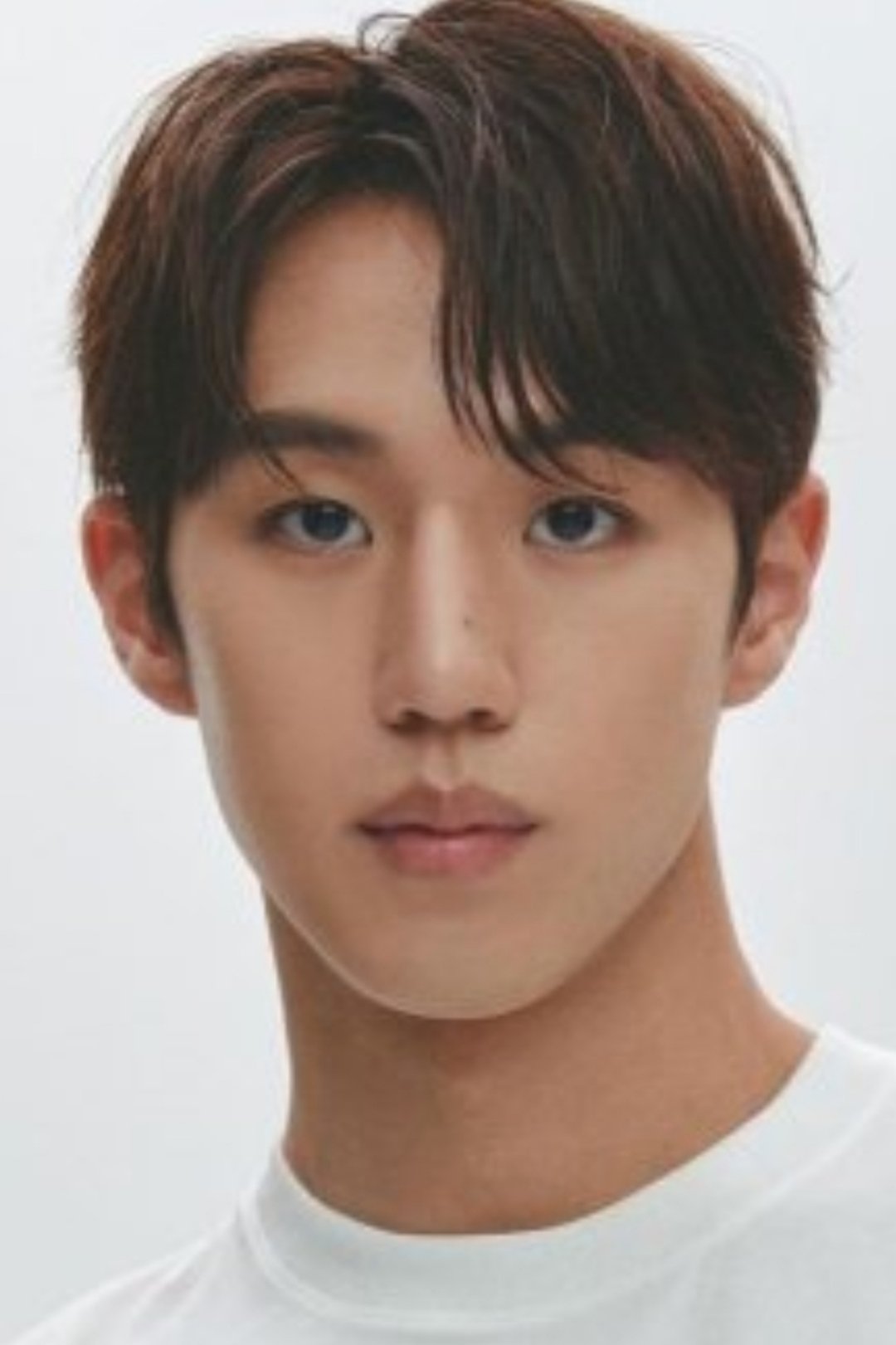 Kim Ji-hoon backdrop