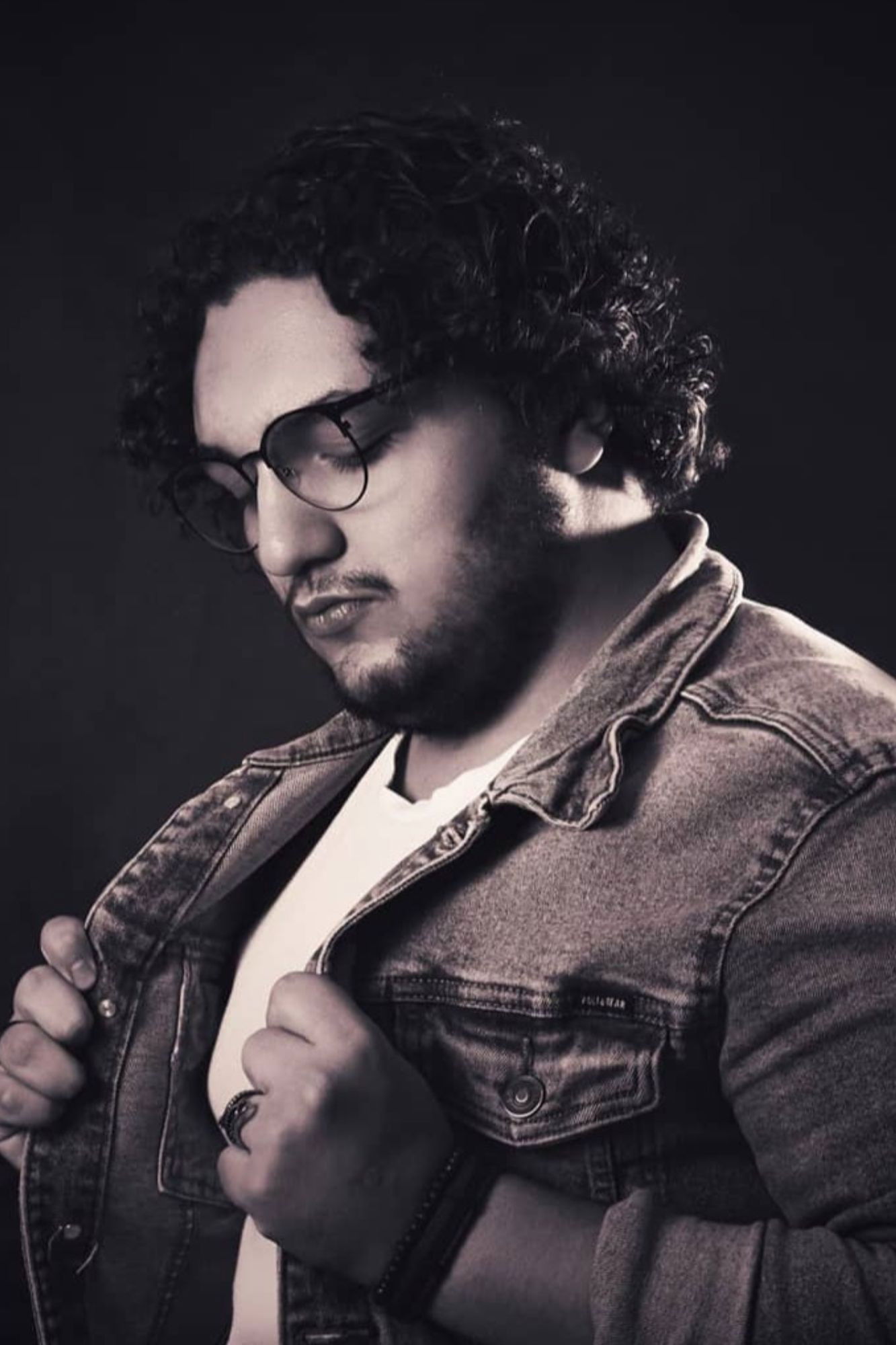 Luis Escribá backdrop