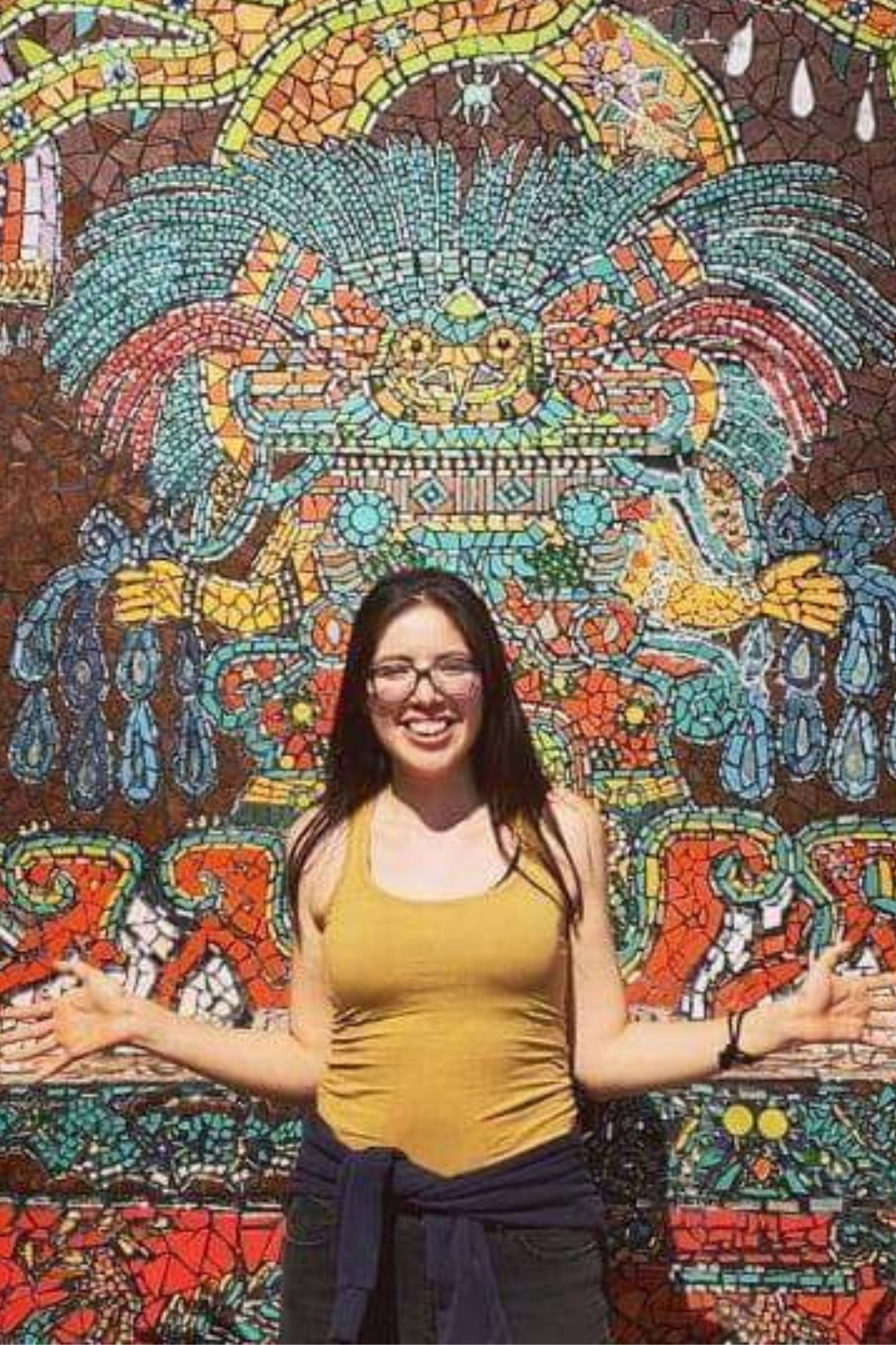 Angélica Peña backdrop