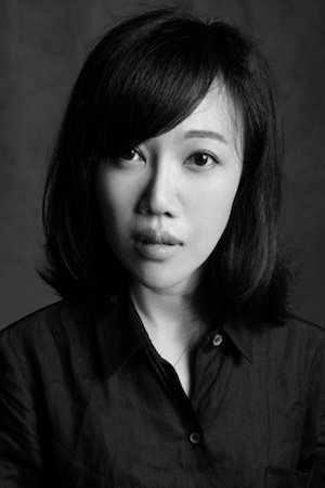 Zhang Yueran backdrop