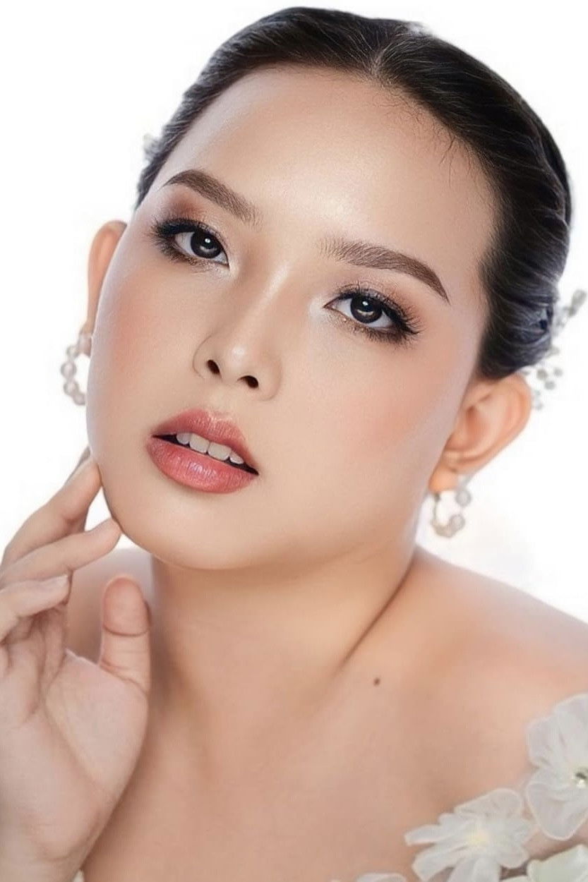 Emily Louise Lustan backdrop