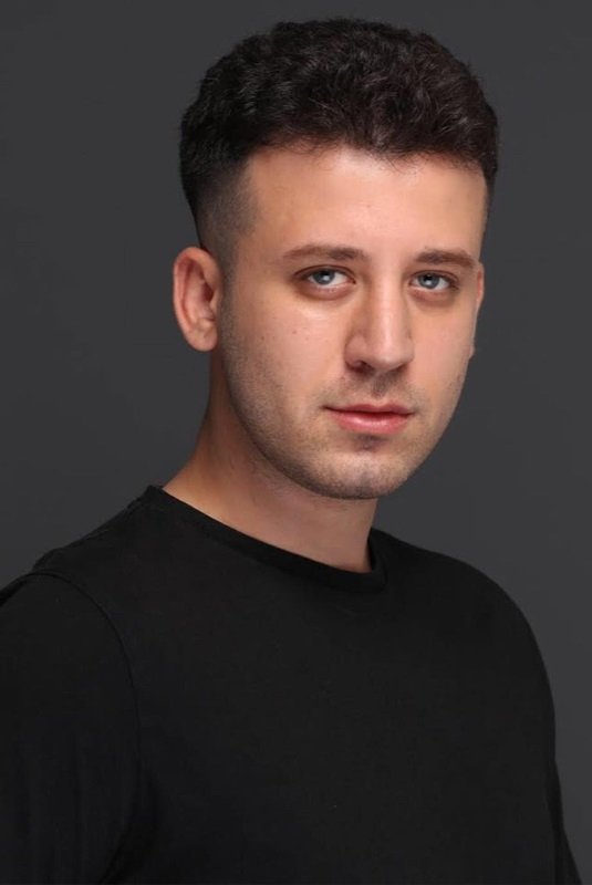 Sercan Batık backdrop