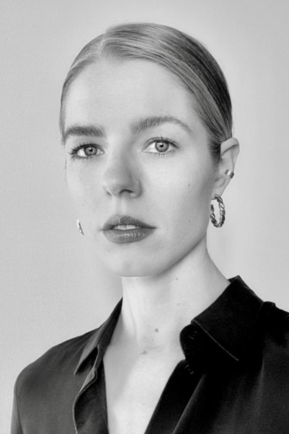 Chelli Look backdrop