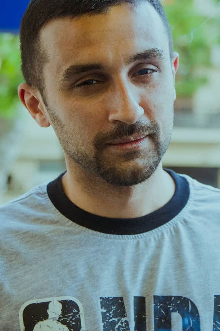 Togrul Eminli backdrop