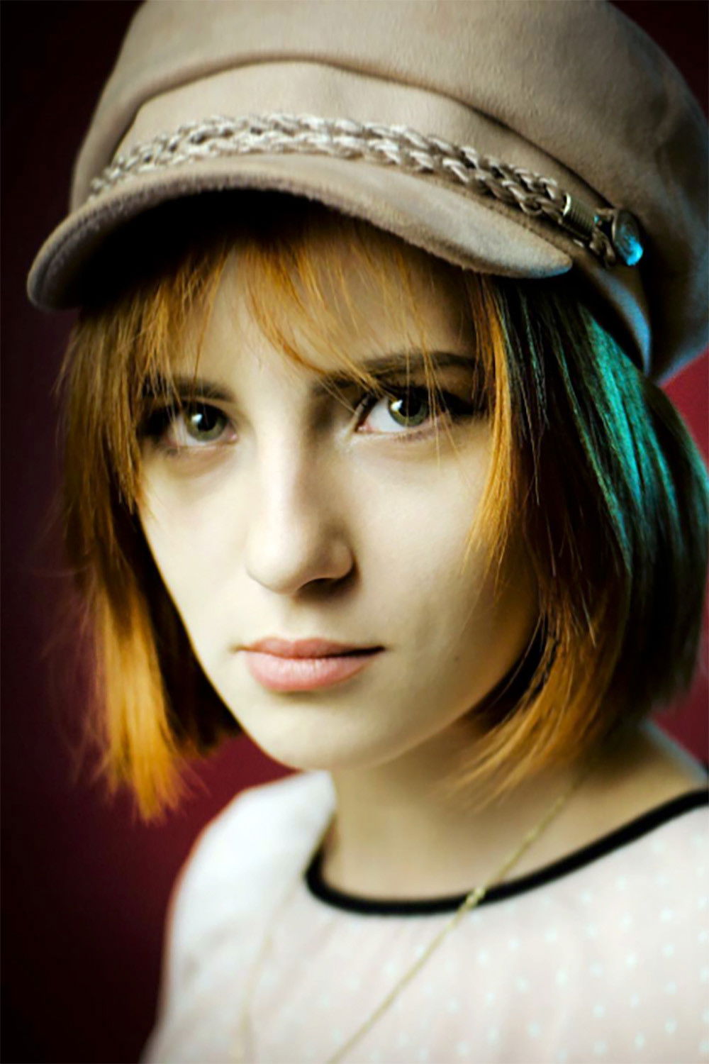 Ionela Fursenco backdrop