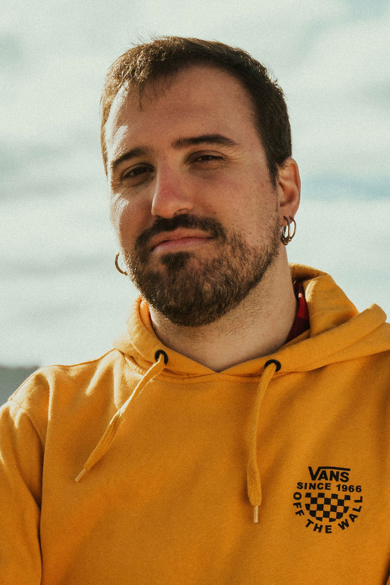 Rafa Rodríguez backdrop