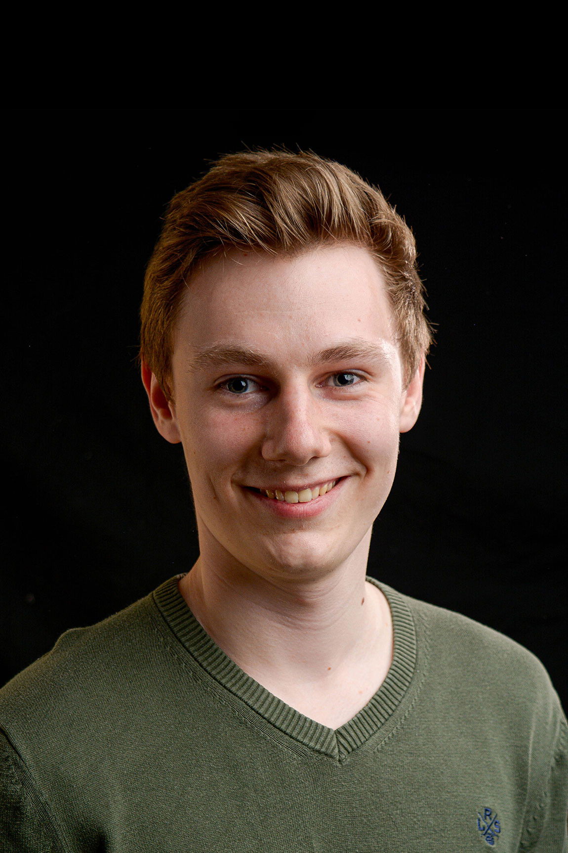 Fabian Schröder backdrop