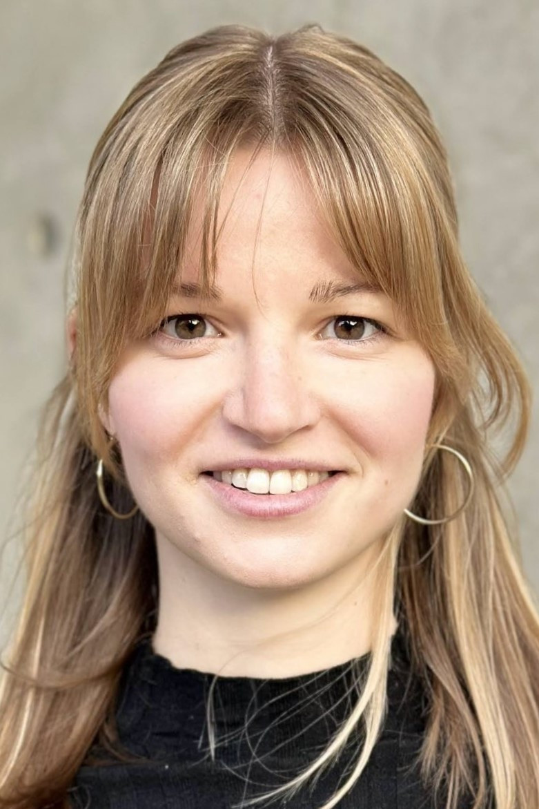 Nicole Rüthers backdrop