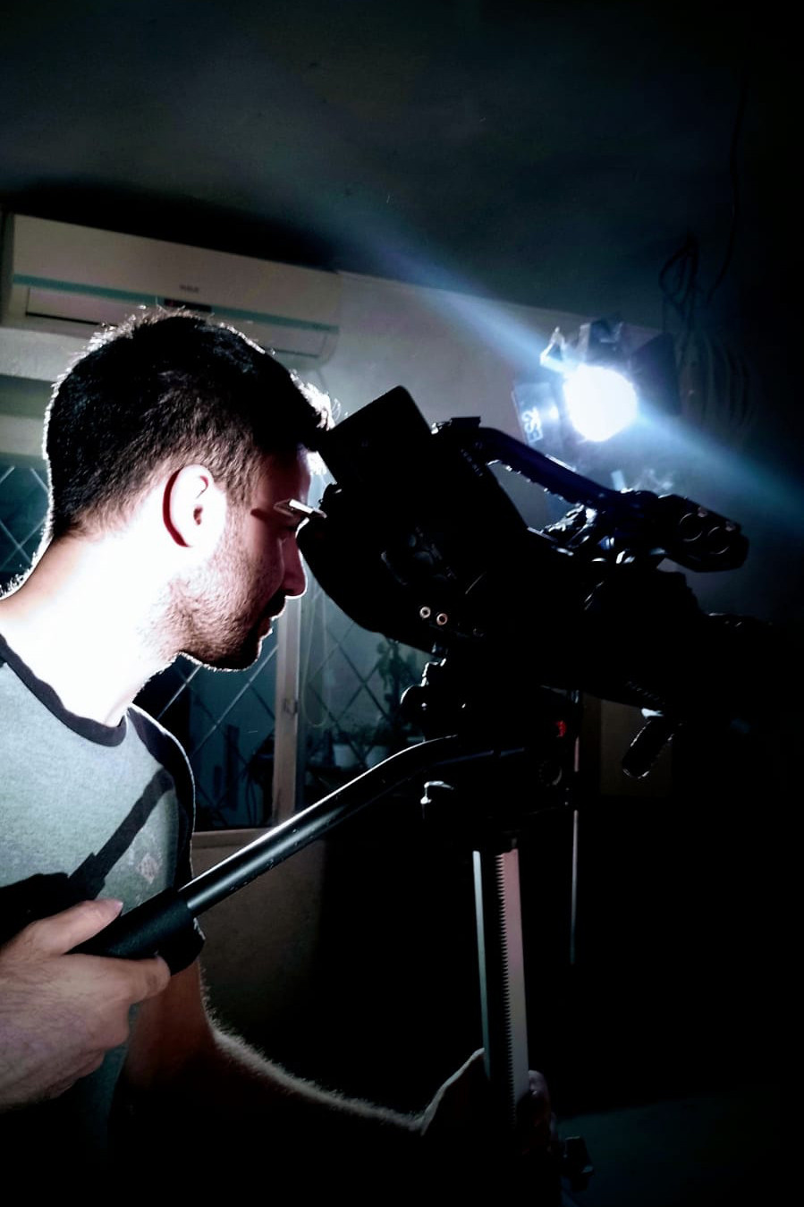 Milton De Luca backdrop