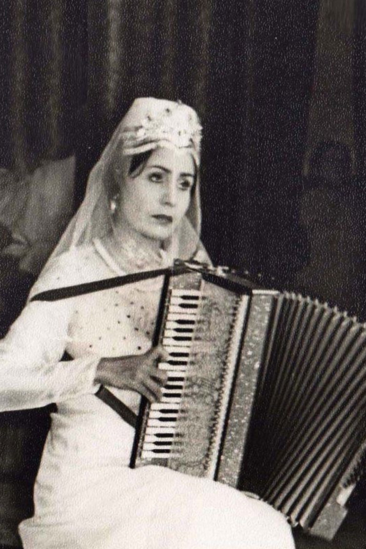 Raya Evloeva backdrop