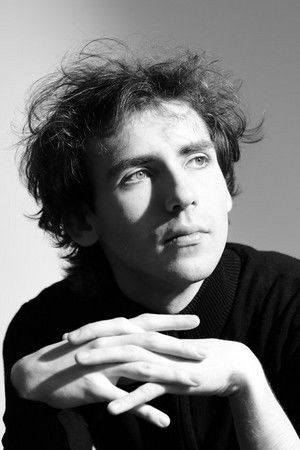 Alexandre Kantorow backdrop