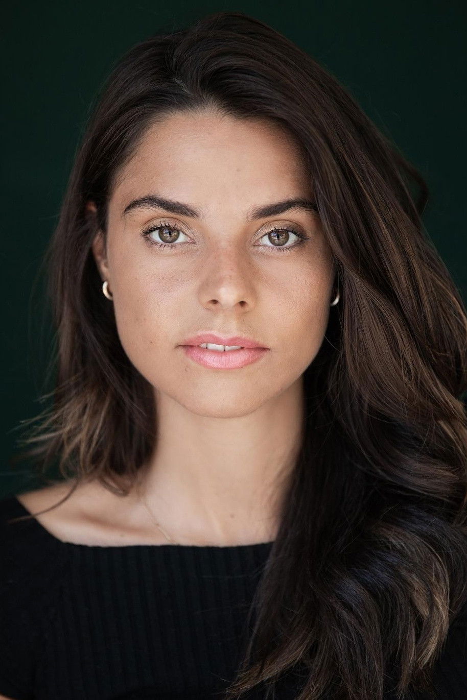 Mia Galhardas backdrop