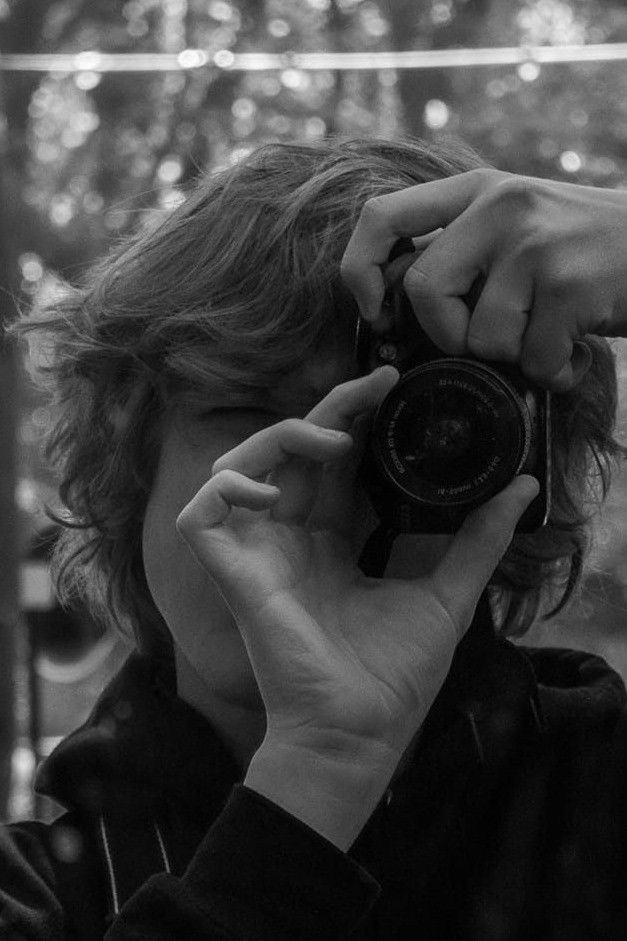 Joshua Naish backdrop