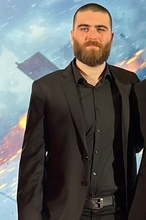 Alejandro Maclean backdrop