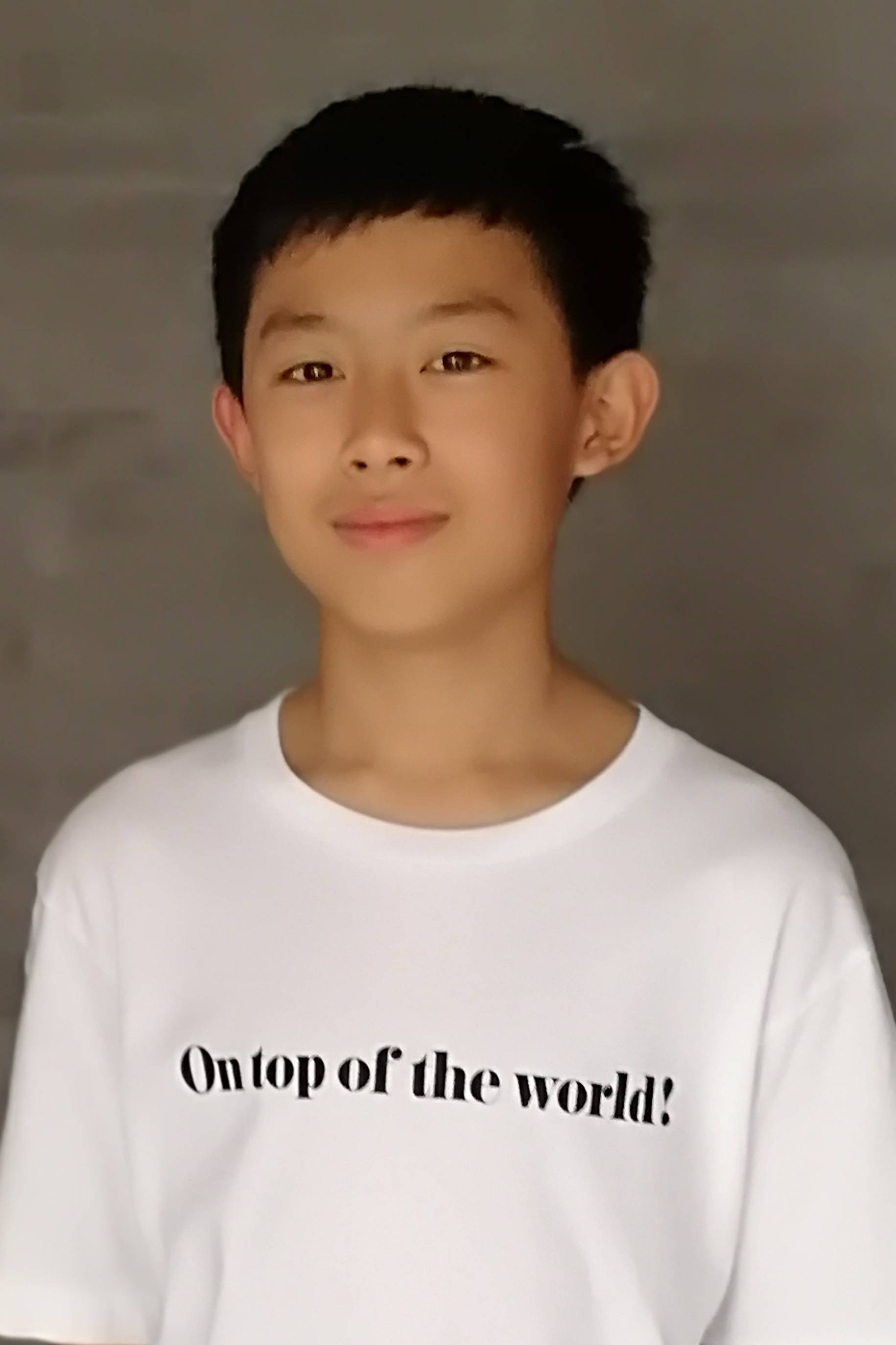 Junchao Jiang backdrop