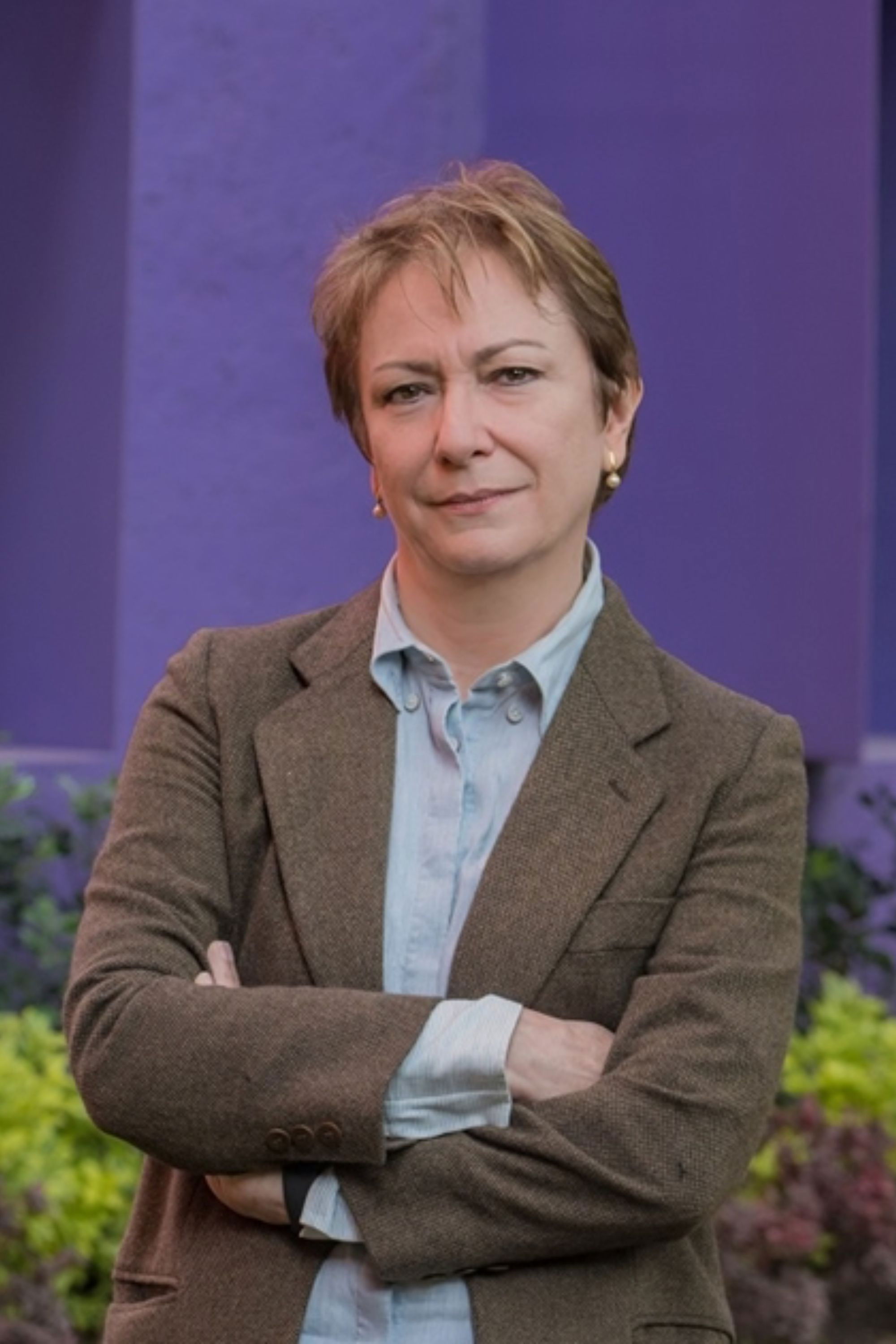 María de los Ángeles Castro Gurría backdrop