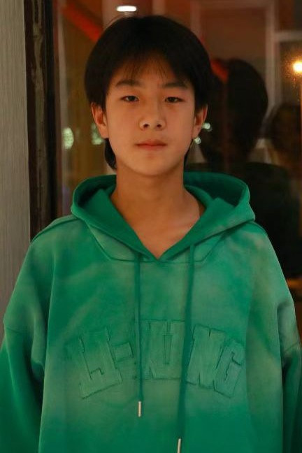 Xingkai Chi backdrop