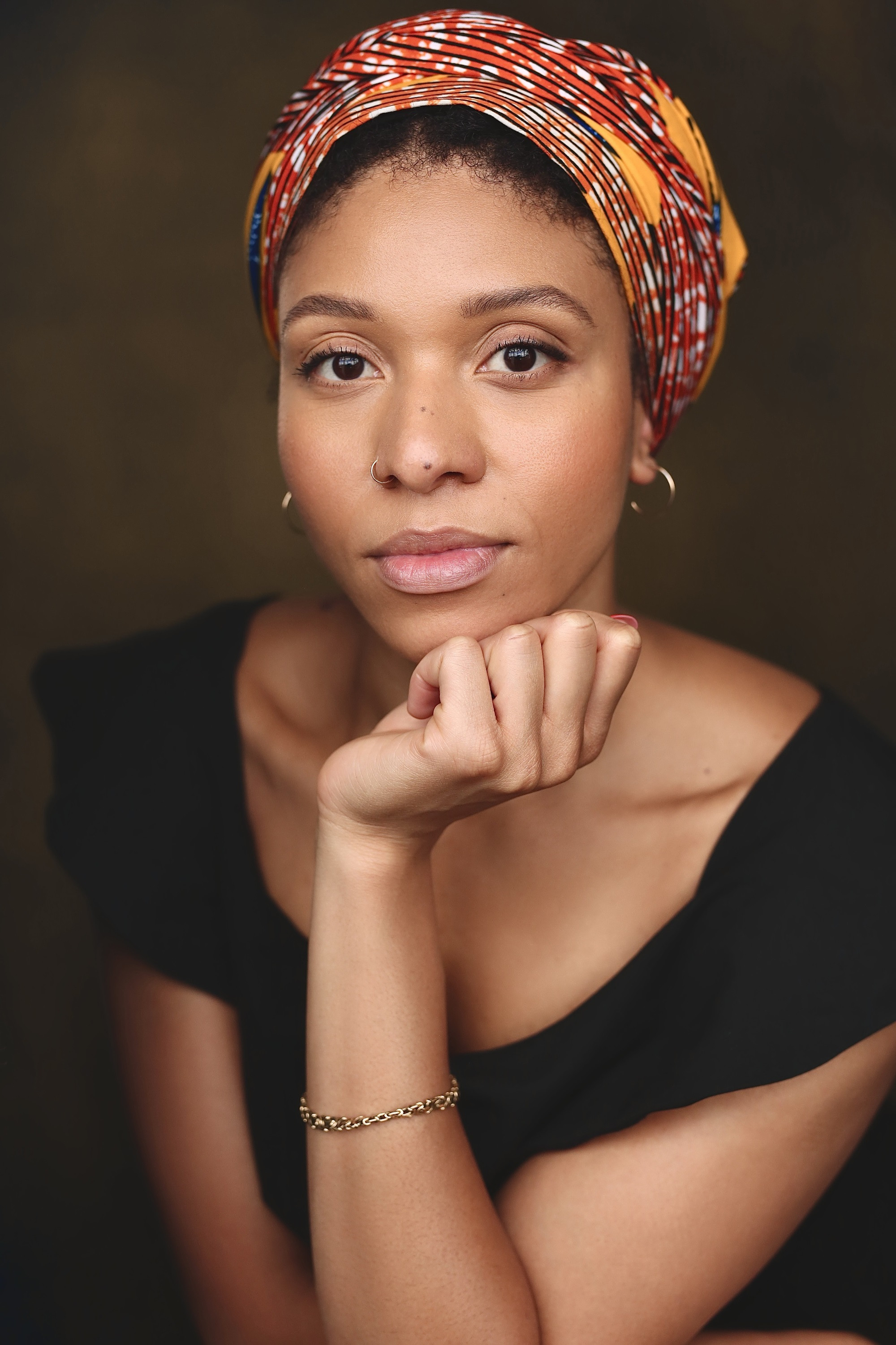 Hannah Sinclair Robinson backdrop