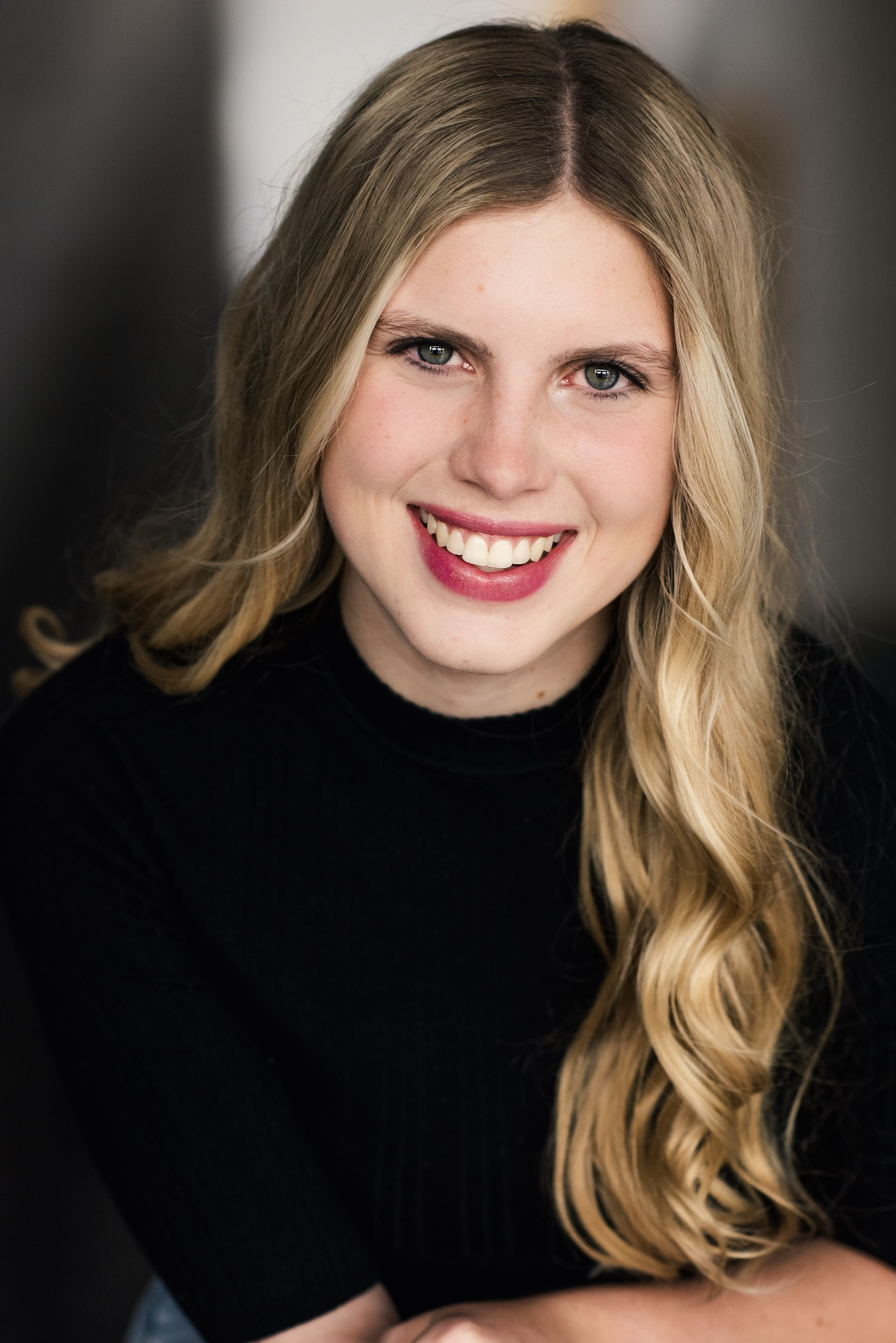 Jordyn Bennett backdrop