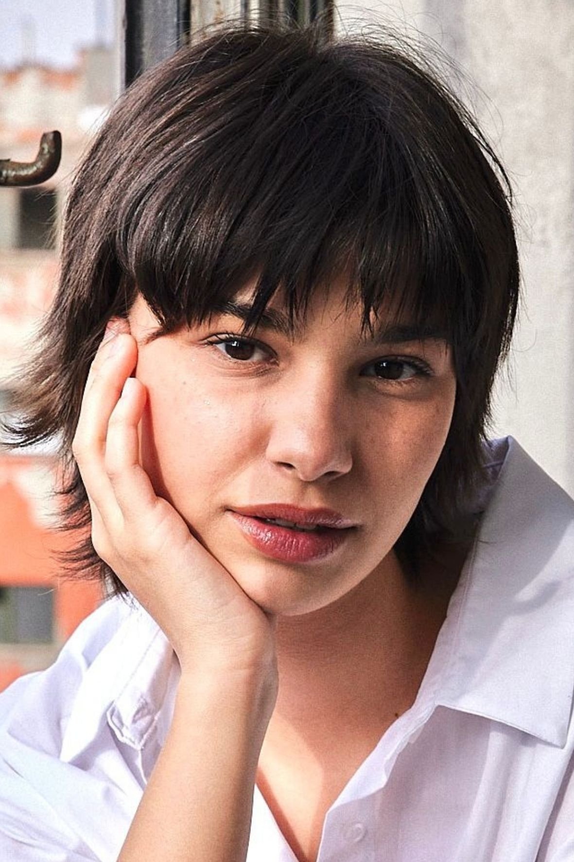 Meyra Ahsen Temel backdrop