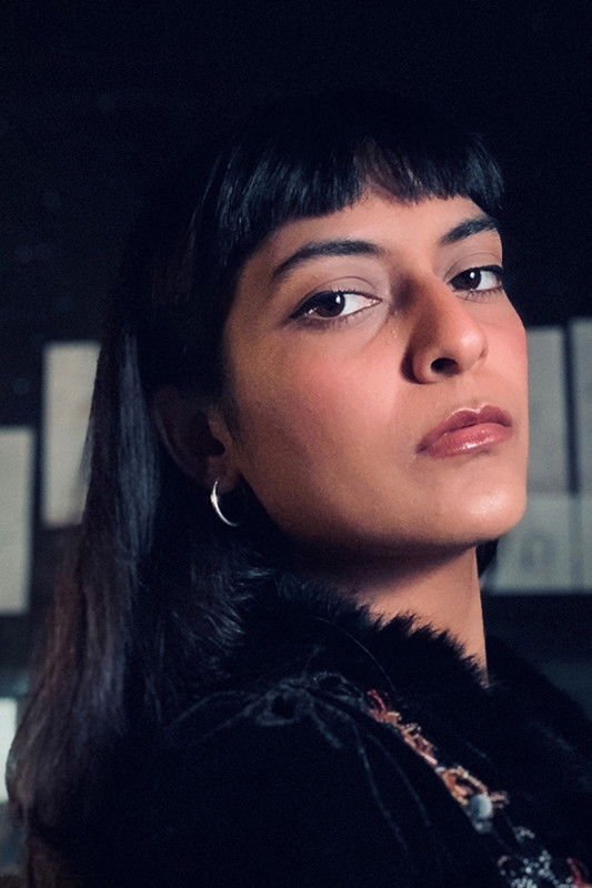 Mansi Maheshwari backdrop