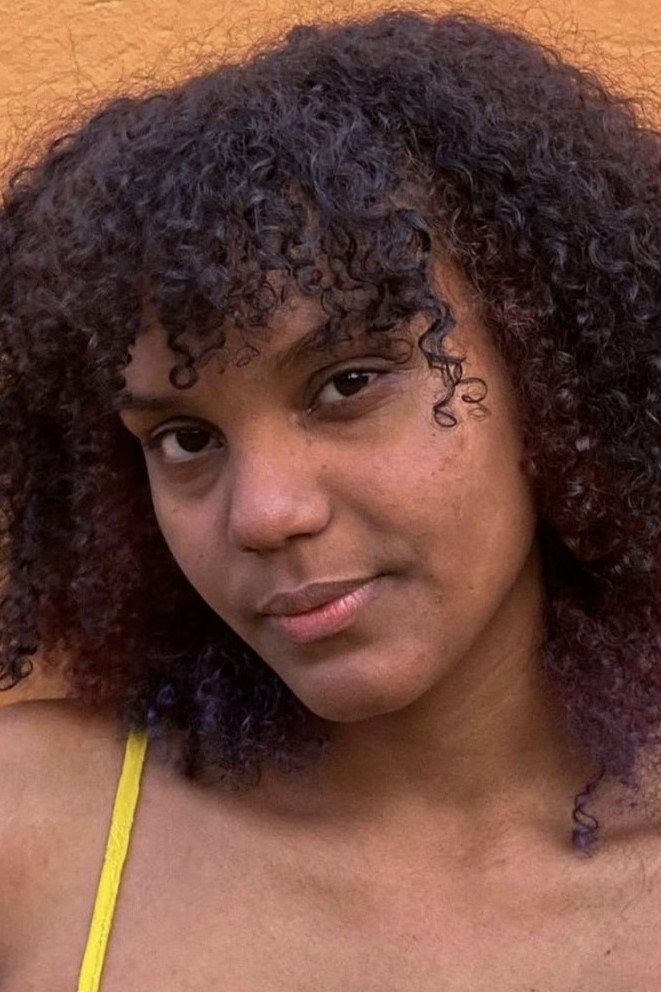 Giulia Ramos backdrop