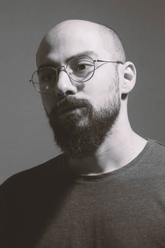 Ahmad Solgi backdrop