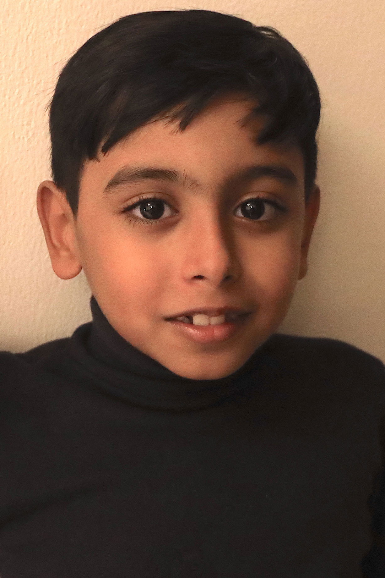 Hunain Mughal backdrop