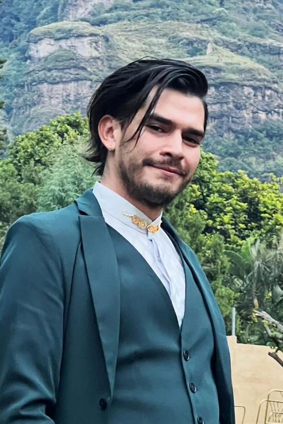 Fer Suárez backdrop