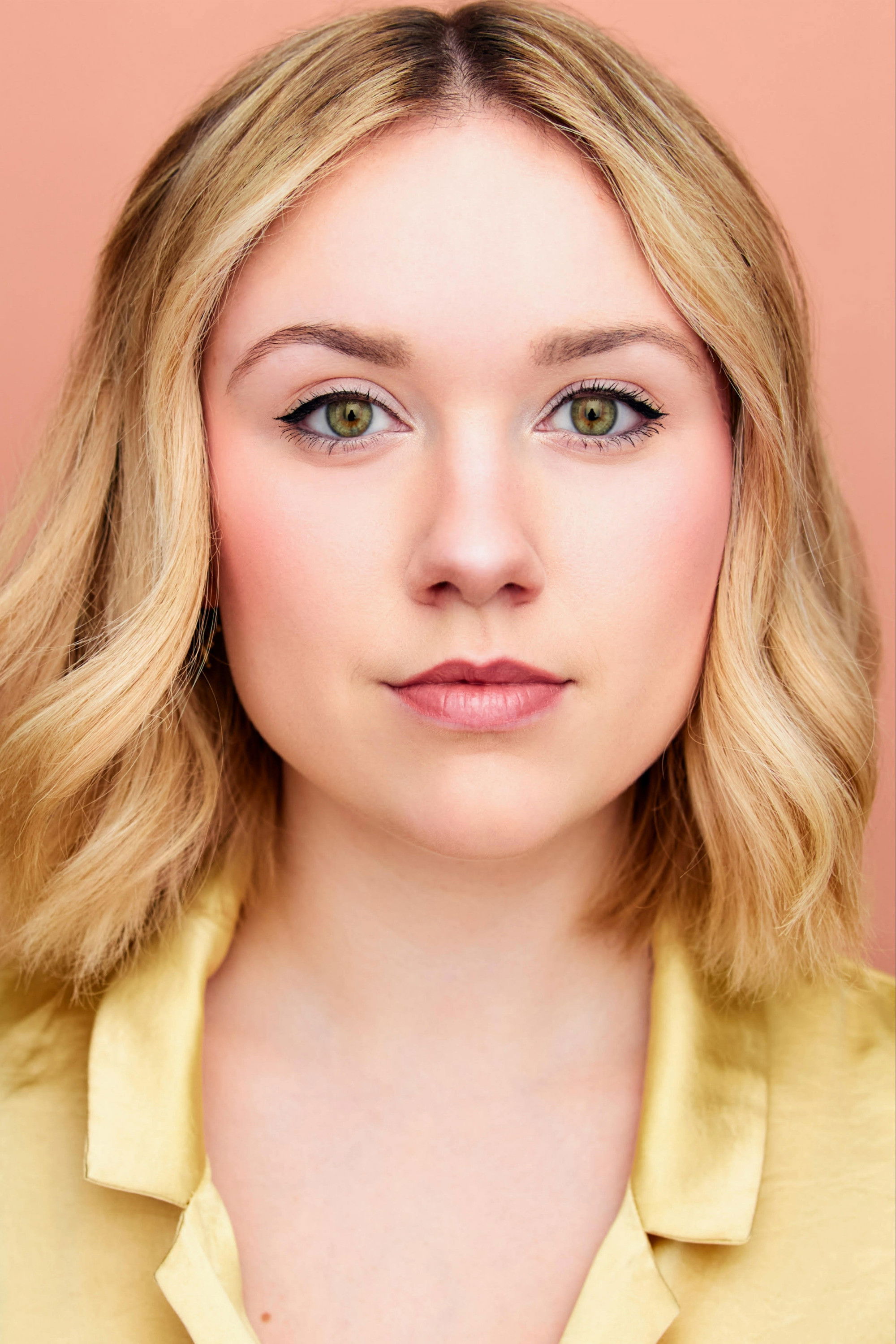 Madison Bray backdrop