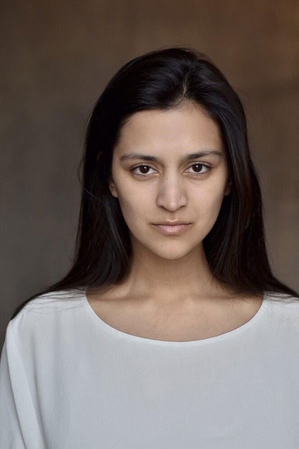 Diana Kuzminova backdrop