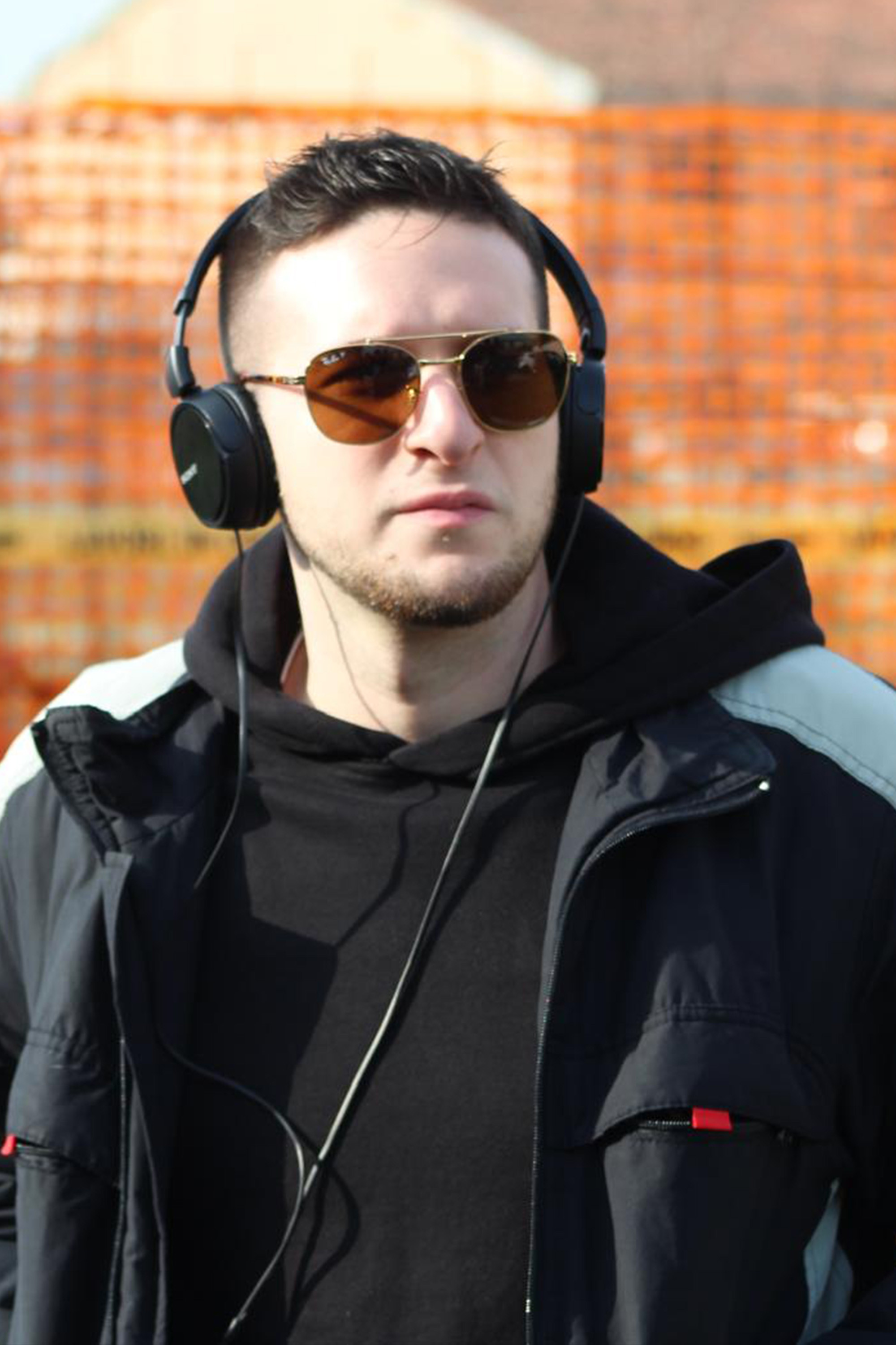 Simone Polito backdrop