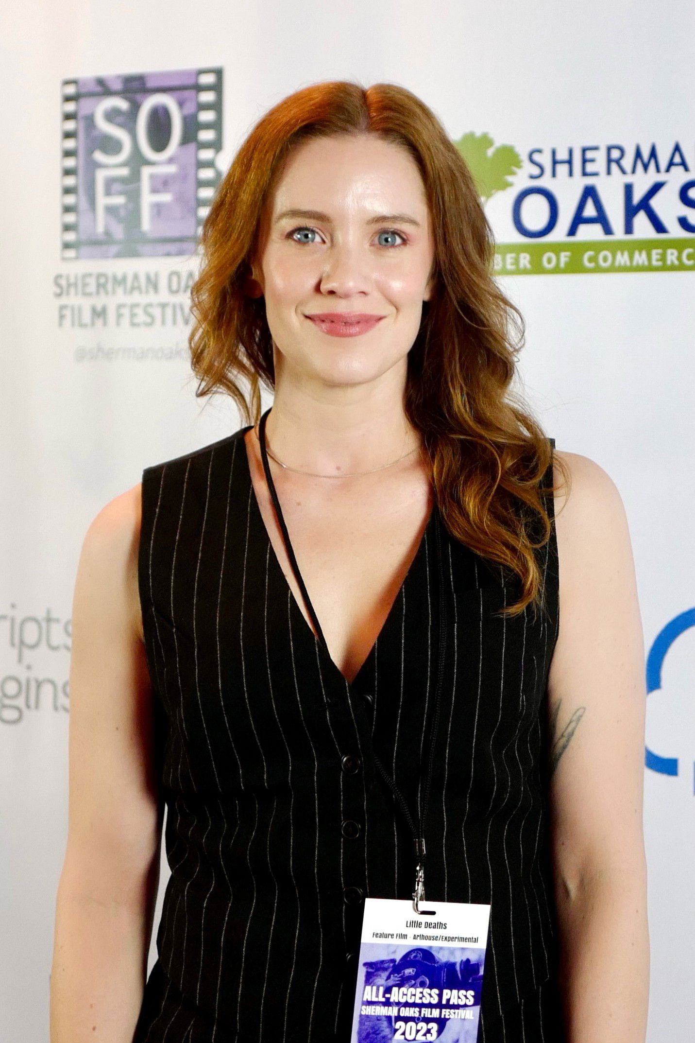 Kerri Lee Romeo backdrop